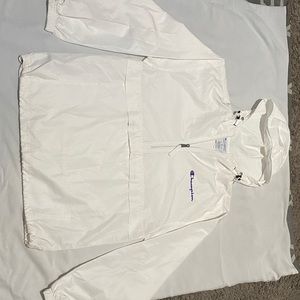 Champion pull over windbreaker